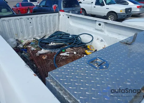 2011 Chevrolet Silverado 1500 Work Truck z USA, uszkodzony, nr VIN 1GCNCPEX7BZ305764